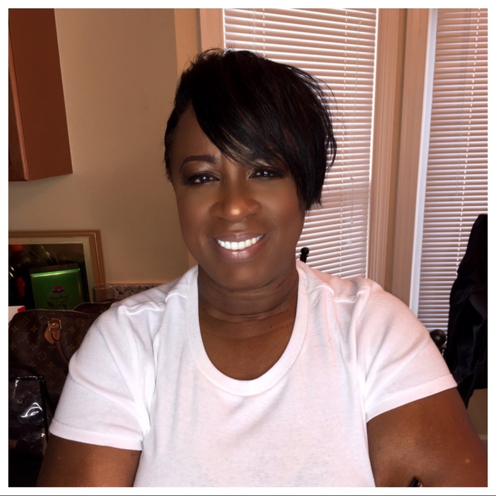 Meet your Posher, Lanell